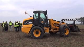 Chargeurs et télescopiques  JCB Agri fait son roadshow [upl. by Bianca261]