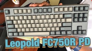 Leopold FC750R PD  Quick Unboxing and Typing Sounds [upl. by Jase318]