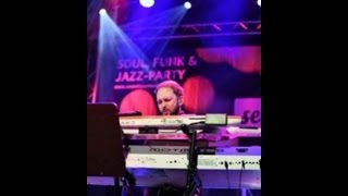 Where I Left Off  Oli Silk w JJ Sansaverino at 7 Augsburg Smooth Jazz Festival 2016 [upl. by Aurelie]