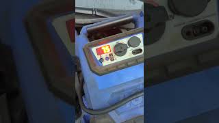 How to SKOOWUWU start your Ford Transit ford fordtransit deadbattery [upl. by Siblee]