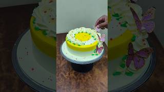 Pineapple Cake design youtubeshorts cake shortvideo trending cakedecorating [upl. by Coffee]