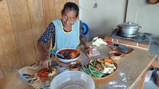 Cocinando Un Rico Pollo Empapelado En Adobo  DOÑA LUPITA [upl. by Saturday]