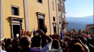 FULL HD La Madonna della Quercia esce dalla chiesa di Conflenti [upl. by Griggs41]