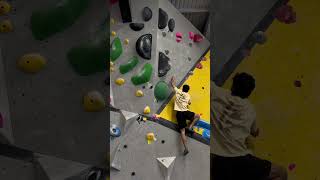 Dos V4V5 pegados 😮‍💨 bouldering [upl. by Aizan]