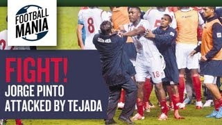 Fight Costa Rica Coach Jorge Pinto attacked by Forward of Panama Tejada [upl. by Burrill]