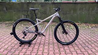 Orbea Laufey H10 2022 walkaround [upl. by Sremlahc993]