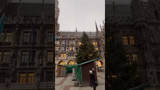 Marienplatz mit Christbaum 2024 [upl. by Eedya503]