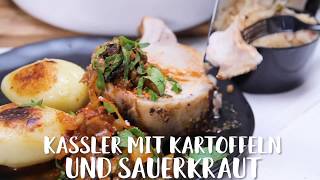 Traditionelles Kassler mit Sauerkraut und Kartoffeln [upl. by Esmeralda]