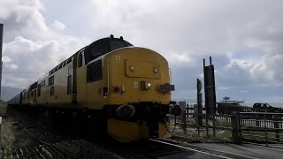 97302  97304 on the Cambrian Coast Express passing Barmouth and Llanaber 12092024 [upl. by Marcus735]