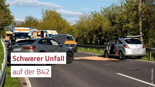 Schwerer Unfall auf der B42 Fahrerin im Auto eingeklemmt [upl. by Attehcram444]