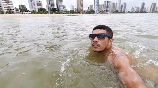 BANHO DE MAR ARRISCADO NA PRAIA DOS TUBARÕES RECIFE JABOATÃO PE BRASIL [upl. by Ahsemrak408]