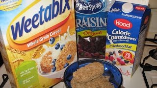 WEETABIX cereal for supper Hood Calorie Countdown Milk and Craisins  THIS CEREAL IS MADE IN CANADA [upl. by Lachlan]