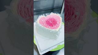 🎂Heart cake designshorts😛 youtubeshorts shortsvideo cakedecorating birthday cake EP64 [upl. by Leander561]