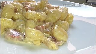 Gnocchi gorgonzola speck e noci [upl. by Danya]