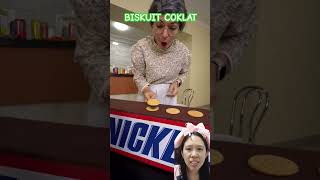 Biskuit coklat shorts dubbing funny [upl. by Houlberg423]