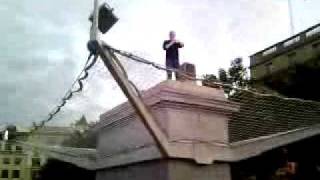 Man on Trafalgar square Fourth plinth gets trafalger square to Boo BNP [upl. by Perloff]