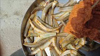 देसी पतेया मछ्ली आसानी से बनाये  देसी बाम्बी मछली कैसे साफ करे  How to cook clean Desi Payeta Fish [upl. by Liemaj]