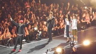 Jax amp Fedez con Levante Stash LIVE Assenzio  Intro  Concerto Forum Assago 14417  TESTO [upl. by Blossom]