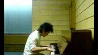 My friend playing piano 好心分手  卢巧音王力宏 [upl. by Prady709]