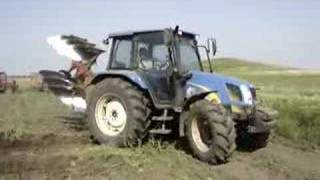 New Holland TL100A pluging [upl. by Branden521]