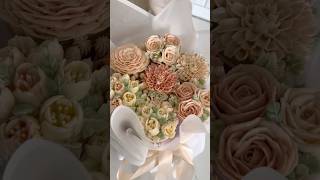 Cupcake bouquet What do you think cake cakedecorating cupcakes [upl. by Aihsar]