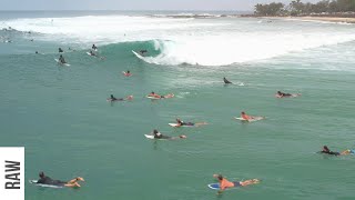 EVEN PROS STRUGGLE WITH CROWD MANAGEMENT AT SNAPPER ROCKS [upl. by Krebs]