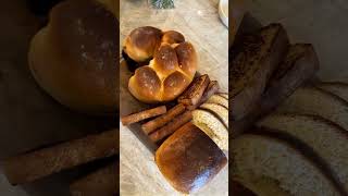 Fresh Baked Bread🐶🍞 bakedoatsrecipe foodrecipe pawsome cuteshorts foodshorts foodlove 🐾🍞🎉 [upl. by Tillio]