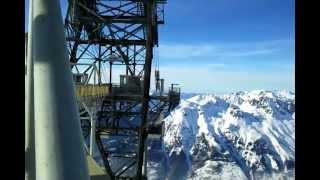 Alpe Huez  Téléphérique AlpetteRousses 2800m  Arrivée [upl. by Eerehc585]