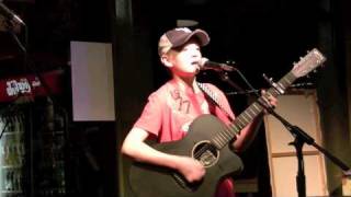 Cooper Smith performs quotHow He Lovesquot  Pucketts Grocery in Leipers Fork [upl. by Tegirb837]