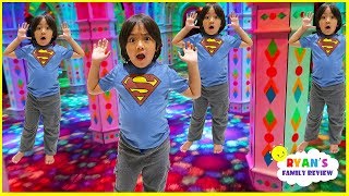 Ryan lost in the huge Mirror Maze with Ryans Family Review [upl. by Rubia]