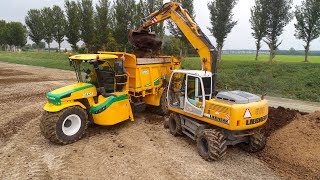 Spreading chicken manure  Ploeger AT4103 DNMS Tebbe Spreader [upl. by Montfort]