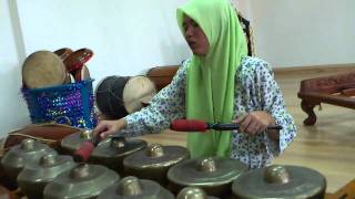 Li Gamelan [upl. by Anerrol]