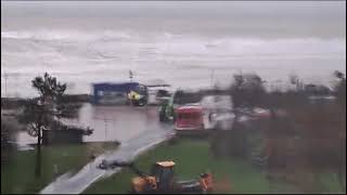 Vor der Ostseeklinik Damp ist die Feuerwehr im Einsatz [upl. by Ettenrahc662]