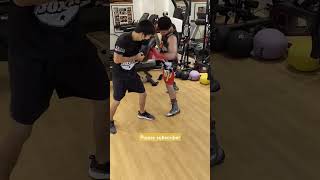 Round Mitts training by Boss MP and Coach pleasesubscribe myyoutubechannel [upl. by Andrej457]