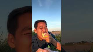 SURVIVAL SKILLS Eating Green Mango SIMPLE but very USEFUL shorts shortvideo youtube [upl. by Oiliruam]