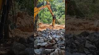 Liugong mini excavator with breaker constructionequipment jcb hitachiconstruction heavyequipment [upl. by Fakieh]