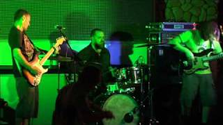 Chase The Sun Live at The Peach Tree  6 Feet Under [upl. by Yadsnil]