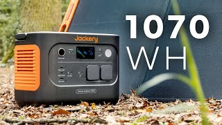 Jackery Solargenerator 1000 V2 power station with solar panel for outdoor film shoot [upl. by Simonsen]