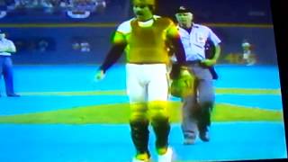 10111980 Game 4 1980 NLCS Pete Rose gives Bruce Bochy a forearm smash WooHoo Everybody Hits [upl. by Yrennalf]