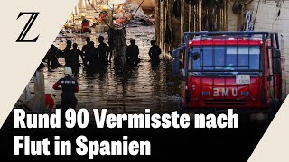 Rund 90 Vermisste nach Überschwemmungen in Spanien [upl. by Haberman799]