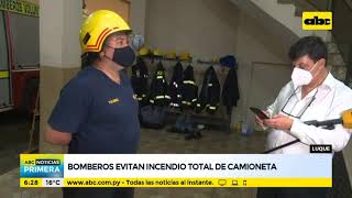 Bomberos evitan incendio total de una camioneta [upl. by Ellehcar]