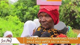 MVUA KUBWA ZAKWAMISHA WATOTO KWENDA SHULE HANDENI TANGA MAJI YAPITA JUU YA DARAJA [upl. by Limann157]