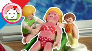 Playmobil en français Vacances sur le bateau de croisière  Le coup de soleil  Famille Hauser [upl. by Avlem]