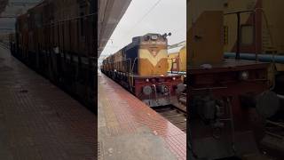 guntakal wdm3d twins gtl hoodsidemode southcentralrailways indianrailways alcolocomotive [upl. by Bondy]