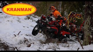 Kranman T1750 griplastarvagn för ATV hämtar vindfällen i snö [upl. by Rim29]