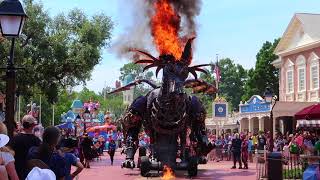 FRONT ROW Disneyworld Parade Fire [upl. by Nilyahs134]