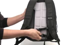 Oakley 20L Tech Sport Backpack SKU8252002 [upl. by Natasha]