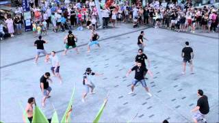 Flash Mob Haka Queen st Mall Brisbane [upl. by Plossl]