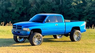 PUTTING 26s ON 2ND GEN RAM  5quot LIFT KIT [upl. by Giusto]