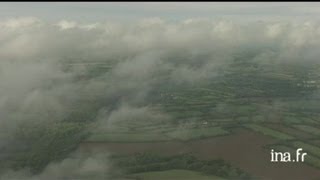 France  bocage à travers les nuages près de la Hague [upl. by Eetnwahs]